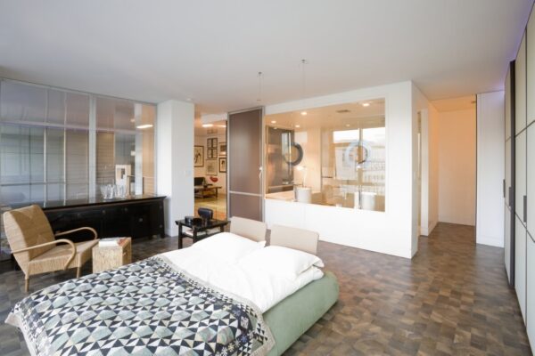 Nowoczesne wnętrze mieszkania, idealne na kupno mieszkania kredyt hipoteczny.